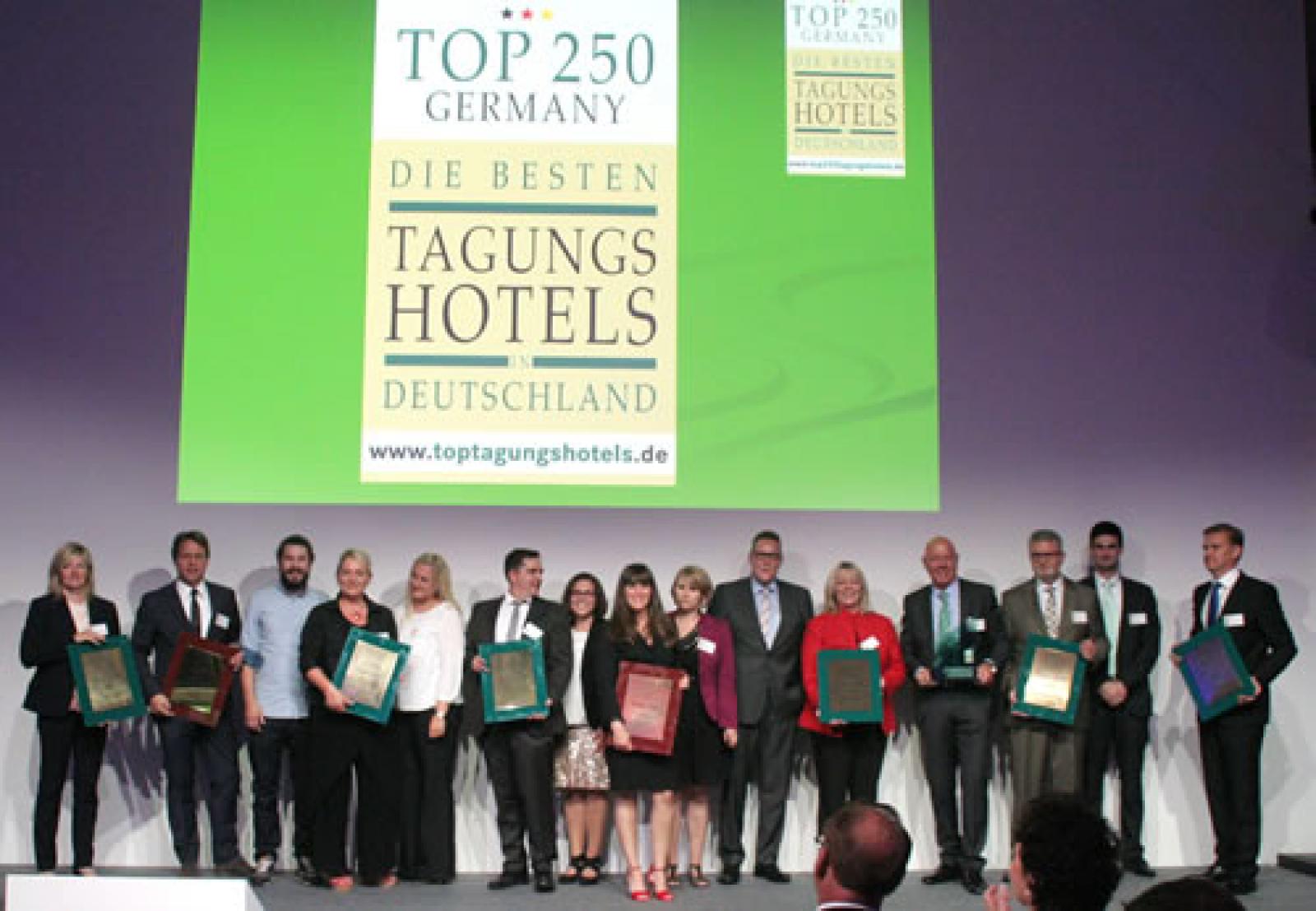 Link zu Bilder der Preisverleihungsgala Top250tagungshotels 2015 in Hohenkammer / Landkreis Freising.