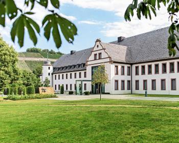 Abb. 100 Jahre Exerzitienhaus Himmelspforten