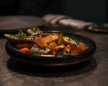 Abb. Kraftort im Grünen mit Farm-to-table-Konzept