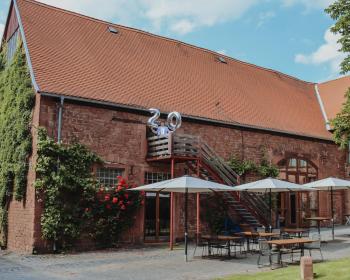 Abb. (Mindestens) 20 Gründe zum Feiern auf Gut Hühnerhof!