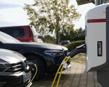 Abb. Ladeinfrastruktur für Elektroautos