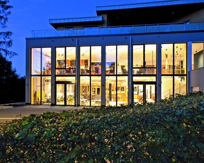 Abb. Schulhaus Hotel
