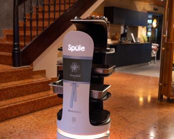 Abb. Unsere BELLA ist der Hinkucker bei Ihrer Tagung