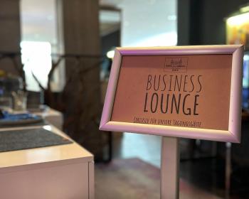 Abb. Genuss in der Business Lounge