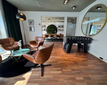 Abb. NEU: unser exklusiver Tagungsraum – die Heimat-Liebe-Lounge